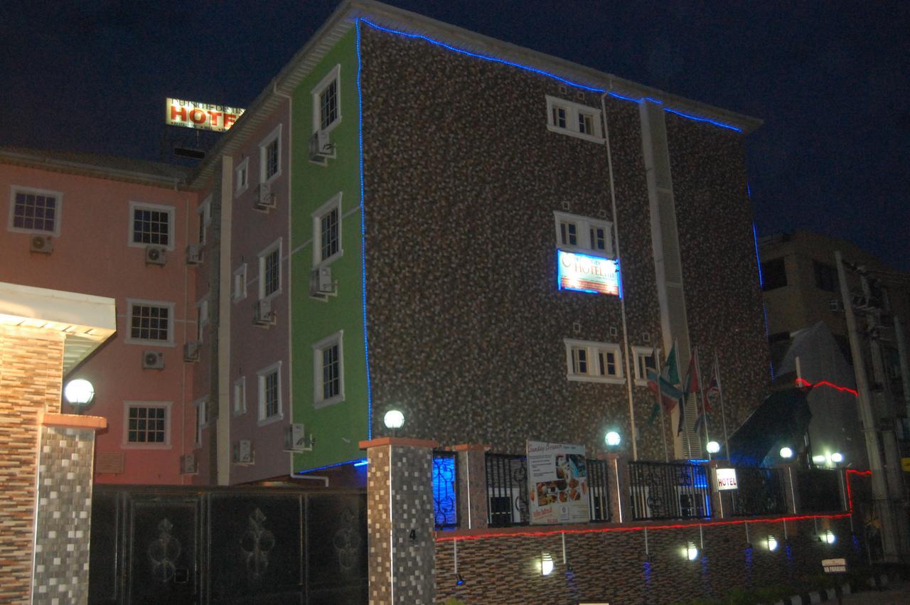 Definite Destiny Hotel Lagos Eksteriør billede